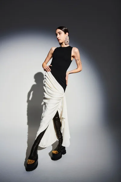 Look 12